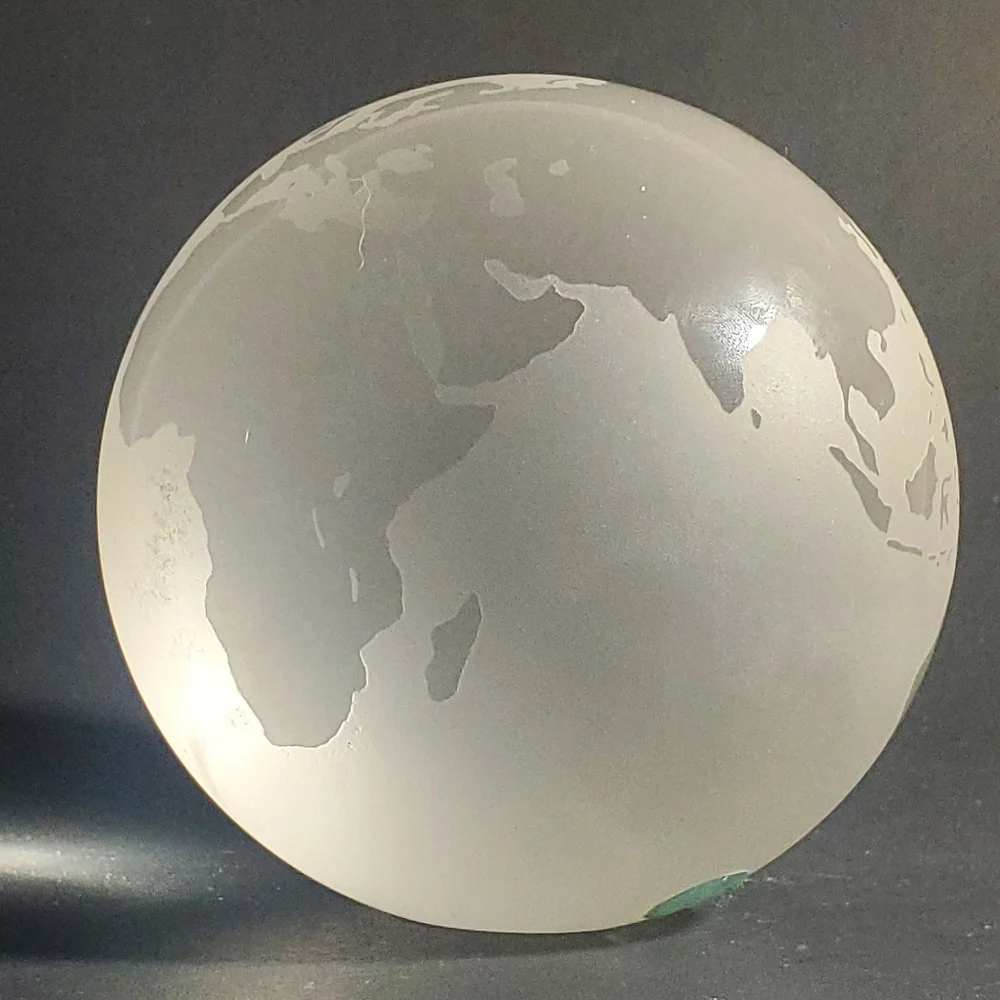 Tiffany & Co Crystal Giftware World Paperweight EUC - Picture 5 of 13